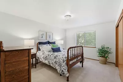 7711 River Landing Dr, Sacramento, CA 95831 - Photo 23