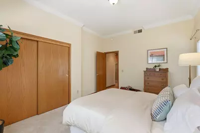 7711 River Landing Dr, Sacramento, CA 95831 - Photo 19