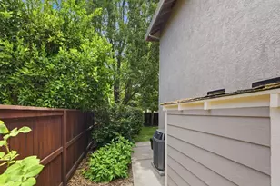 7711 River Landing Dr, Sacramento, CA 95831 - Photo 43