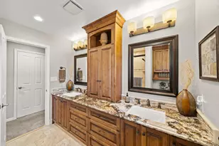 9468 S Wales Way, Elk Grove, CA 95758 - Photo 15