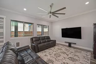 17203 Rosamond St, Lathrop, CA 95330 - Photo 23