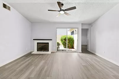 7407 Sunborough Lane, Sacramento, CA 95828 - Photo 5