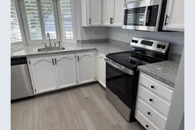 7407 Sunborough Lane, Sacramento, CA 95828 - Photo 27