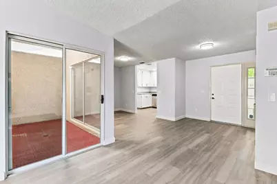 7407 Sunborough Lane, Sacramento, CA 95828 - Photo 9
