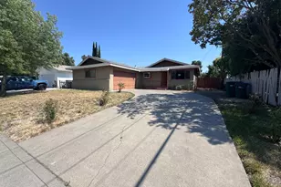 842 W Los Felis Ave, Stockton, CA 95210 - Photo 1