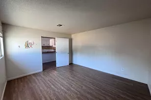 842 W Los Felis Ave, Stockton, CA 95210 - Photo 13