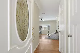 8225 Lake Forest Dr, Sacramento, CA 95826 - Photo 3