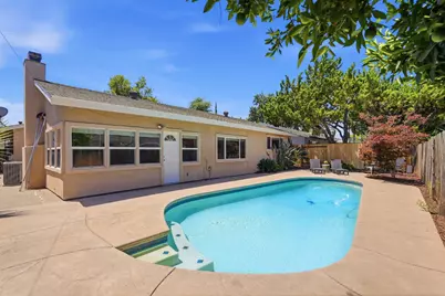 8225 Lake Forest Drive, Sacramento, CA 95826 - Photo 31