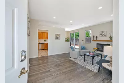 5621 Elk Spring Way, Elk Grove, CA 95758 - Photo 5