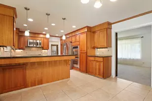 1077 Beyer Ln, Stockton, CA 95215 - Photo 13