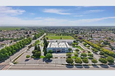 10908 Monomoy Way, Stockton, CA 95219 - Photo 9