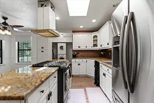 3205 Castlewood Cir, Pollock Pines, CA 95726 - Photo 21