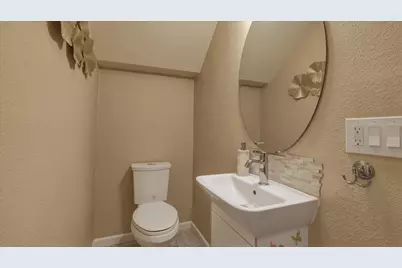 2075 Idaho Avenue, Stockton, CA 95204 - Photo 19