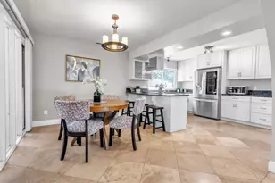 1160 Silver Lake Dr, Sacramento, CA 95831 - Photo 17