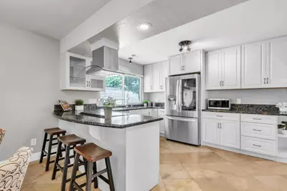 1160 Silver Lake Drive, Sacramento, CA 95831 - Photo 15