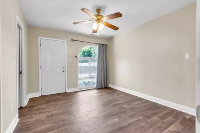 1160 Silver Lake Drive, Sacramento, CA 95831 - Photo 37