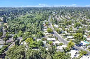 1160 Silver Lake Dr, Sacramento, CA 95831 - Photo 57