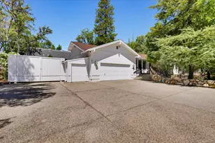 12808 Lake Wildwood Dr, Penn Valley, CA 95946 - Photo 3