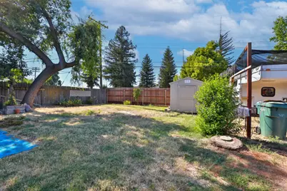 5427 Olympic Way, Sacramento, CA 95842 - Photo 11