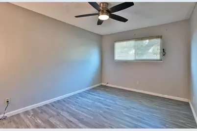 5427 Olympic Way, Sacramento, CA 95842 - Photo 21
