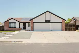 459 Hazelnut Dr, Oakley, CA 94561 - Photo 1