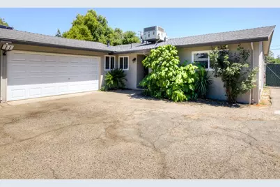 4563 4563 E Sierra Madre Ave, Fresno, CA 93726 - Photo 1
