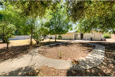 4563 4563 E Sierra Madre Ave, Fresno, CA 93726 - Photo 15