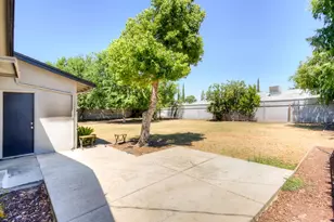 4563 4563 E Sierra Madre Ave, Fresno, CA 93726 - Photo 15
