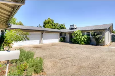 4563 4563 E Sierra Madre Ave, Fresno, CA 93726 - Photo 7