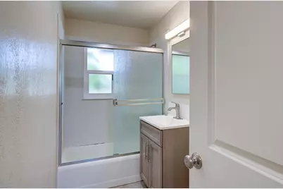 4563 4563 E Sierra Madre Ave, Fresno, CA 93726 - Photo 29