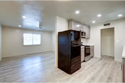 4563 4563 E Sierra Madre Ave, Fresno, CA 93726 - Photo 25