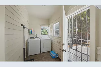 115 W 19th St, Merced, CA 95340 - Photo 17