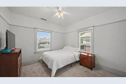 115 W 19th St, Merced, CA 95340 - Photo 9
