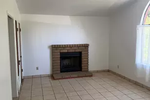 414 Vicki Lynn Ln, Patterson, CA 95363 - Photo 3