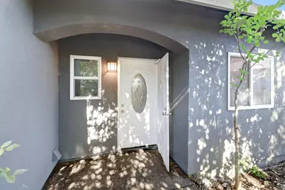 4725 9th Avenue, Sacramento, CA 95820 - Photo 5