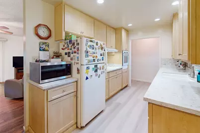 382 Monterey Avenue, Yuba City, CA 95991 - Photo 9