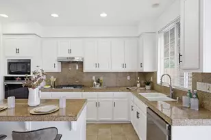 568 Farrington St, Tracy, CA 95391 - Photo 9