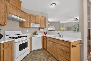 101 Aruba Cir, Sacramento, CA 95823 - Photo 17