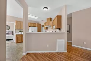 101 Aruba Cir, Sacramento, CA 95823 - Photo 13