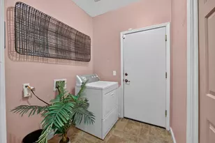 101 Aruba Cir, Sacramento, CA 95823 - Photo 23