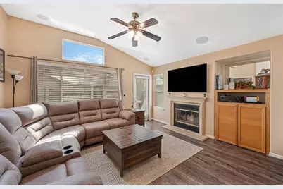 5376 Buckwood Way, Sacramento, CA 95835 - Photo 11