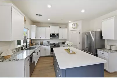 4008 Parkmoor Lane, Roseville, CA 95747 - Photo 9