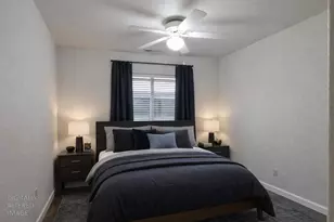 3716 Des Moines Dr, Stockton, CA 95209 - Photo 33