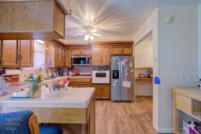 105 Gill Way, Chowchilla, CA 93610 - Photo 5