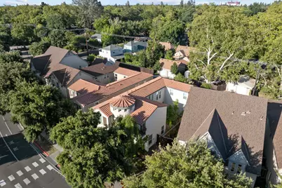 3073 Crocker Drive, Sacramento, CA 95818 - Photo 65