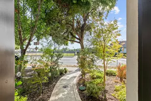 3073 Crocker Dr, Sacramento, CA 95818 - Photo 59