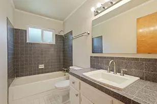 8 N Cambridge Dr, Lodi, CA 95242 - Photo 25