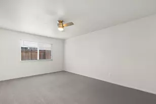 7755 Castle Rock Way, Sacramento, CA 95828 - Photo 13