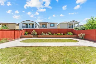5718 Harveston Wy, Sacramento, CA 95835 - Photo 31