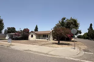 410 N 3rd St, Chowchilla, CA 93610 - Photo 5